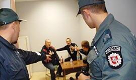 Nuomojami butai legaliai virsta ir diskotekomis, ir viešnamiais