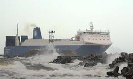 Uostas laivus vilios mažomis rinkliavomis