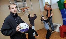 "Krepšinis - tai ne manekenių mokykla"