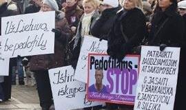 Gal pedofilai atskrenda iš Marso?