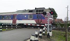 Traukiniai aplenks Girulius?