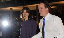 Daugiausiai mandatų Didžiosios Britanijos parlamente gauna konservatoriai