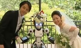 Tokijuje jungtuvėms vadovavo robotas (video)