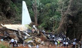 Pasaulio lyderiai pagerbė Indijos lėktuvo katastrofos aukas