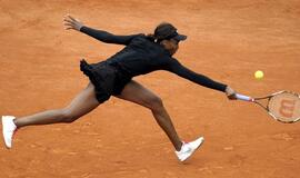 V. Viljams suklupo &quot;French Open&quot; aštuntfinalyje