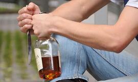 Alkoholizmas - alergija alkoholiui