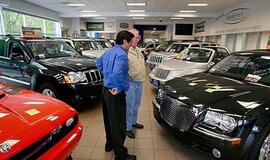 "Chrysler" Europoje likviduoja 350 pardavimo salonų