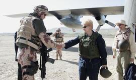 D. Grybauskaitė aplankė Lietuvos karius Afganistane