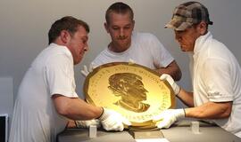 Didžiausia pasaulyje aukso moneta parduota už 3,27 mln. eurų