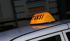 Girti keleiviai Klaipėdos rajone apiplėšė taksistą