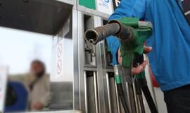 Iš degalinės naktį pavogta kuro žarna