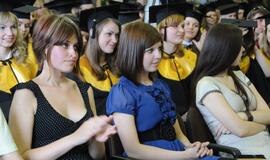 KU studentams - diplomų gavimo metas