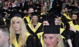 KU studentams - diplomų gavimo metas