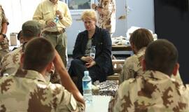 D. Grybauskaitė aplankė Lietuvos karius Afganistane