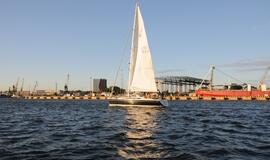 Klaipėdoje startavo naktinė Joninių regata