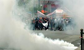 Graikiją paralyžiavo visuotinis streikas