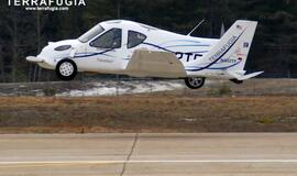 Amerikiečiai gamins skraidantį automobilį "Terrafugia Transition"