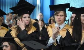 KU studentams - diplomų gavimo metas