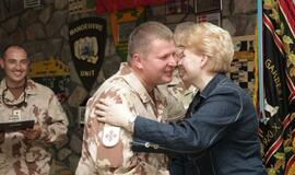 D. Grybauskaitė aplankė Lietuvos karius Afganistane