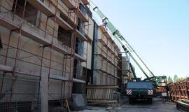 Pradedamas griauti Klaipėdos dramos teatro priestatas