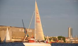 Klaipėdoje startavo naktinė Joninių regata