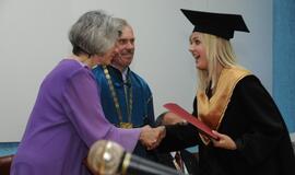 KU studentams - diplomų gavimo metas