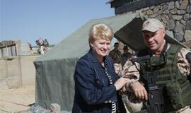D. Grybauskaitė aplankė Lietuvos karius Afganistane