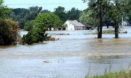Lenkijos upės vėl išsiliejo iš krantų