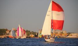 Klaipėdoje startavo naktinė Joninių regata