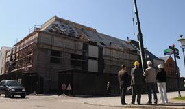 Pradėtas griauti Klaipėdos dramos teatro priestatas