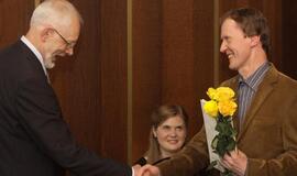 Rašytojui Vidui Morkūnui įteikta A. Vaičiulaičio premija