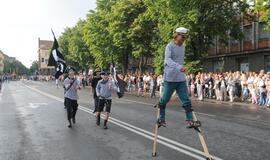 Spalvinga eisena nuskaidrino Jūros šventės nuotaiką