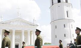 Prezidentas Algirdas Brazauskas išlydimas į Paskutinę kelionę