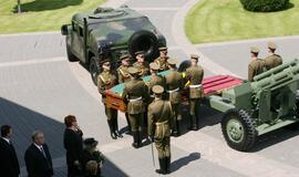 Prezidentas Algirdas Brazauskas išlydimas į Paskutinę kelionę