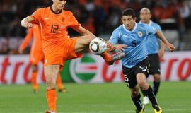 PAR 2010: olandai pusfinalyje įveikė Urugvajaus komandą