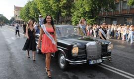 Spalvinga eisena nuskaidrino Jūros šventės nuotaiką