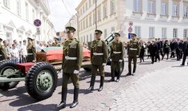 Prezidentas Algirdas Brazauskas išlydimas į Paskutinę kelionę