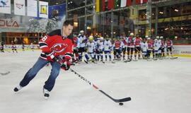 Klaipėdoje vieši ledo ritulininkas Dainius Zubrus