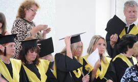 Klaipėdos valstybinės kolegijos absolventams įteikti diplomai