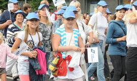 Spalvinga eisena nuskaidrino Jūros šventės nuotaiką