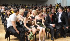 Klaipėdos valstybinės kolegijos absolventams įteikti diplomai