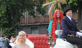 Spalvinga eisena nuskaidrino Jūros šventės nuotaiką