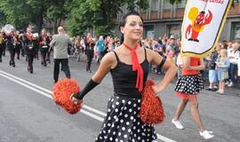 Spalvinga eisena nuskaidrino Jūros šventės nuotaiką