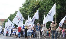 Spalvinga eisena nuskaidrino Jūros šventės nuotaiką