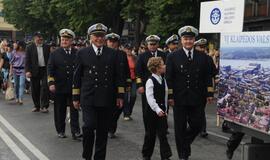 Spalvinga eisena nuskaidrino Jūros šventės nuotaiką