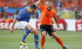 PAR 2010: ketvirtfinalyje - olandų pergalė prieš brazilus