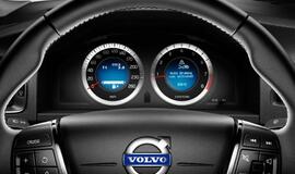 Švedai "Volvo" parodė naująjį universalą V60