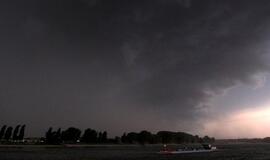 Vokietijoje, Prancūzijoje ir Nyderlanduose per audras žuvo trys žmonės