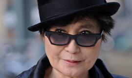 Islandija: Yoko Ono planuoja surengti Johno Lennono 70-ojo gimtadienio minėjimą