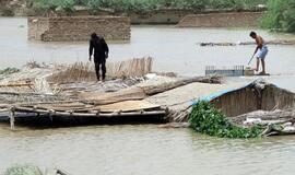 JT potvynio aukoms Pakistane prašo 353 mln. eurų skubios pagalbos
